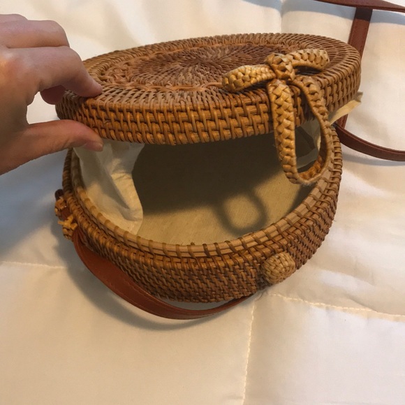 Bali Woven Bag - Picture 3 of 4